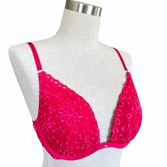 Victoria's Secret Other - Victoria's Secret Hot Pink Texture Bra